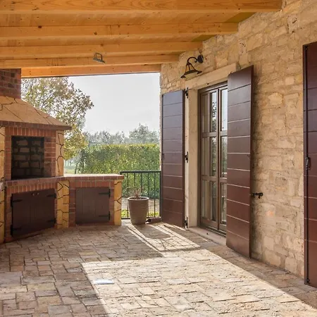 Baldasera Villa *